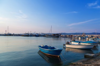 tekne ile deniz İskelesi