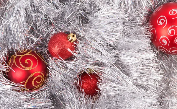 Jul tinsel bollen — Stockfoto