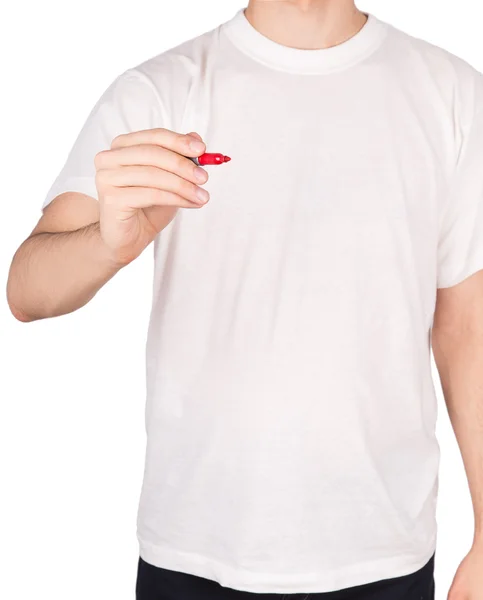 Mannen i t-shirt innehar röd markör — Stockfoto