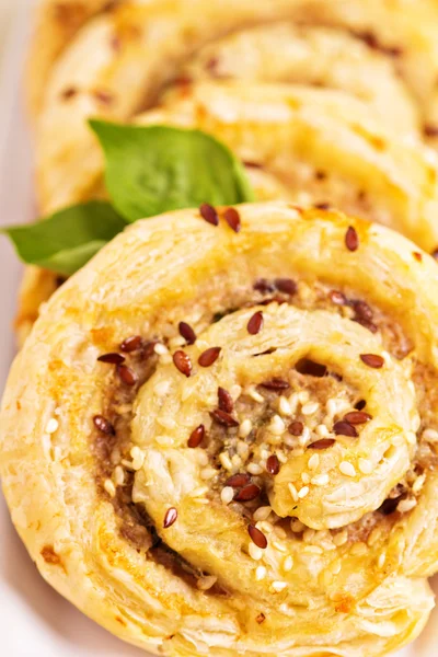 Puff pastry with ground chicken — Stock Photo, Image
