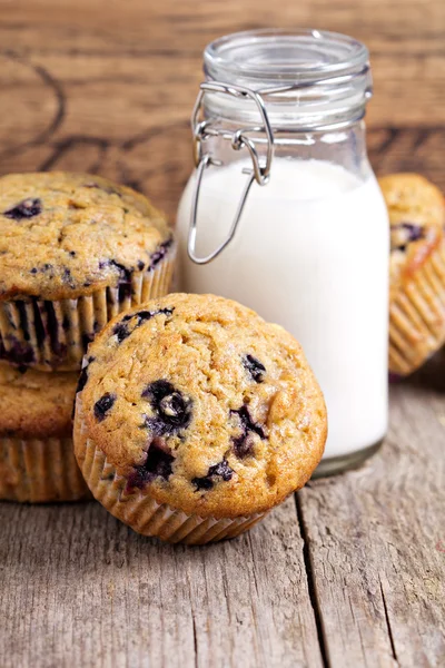 Healthy blueberry banana muffins — Stock Photo, Image