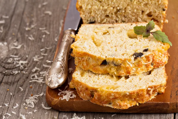 Savoury loaf cake — Stock Photo, Image