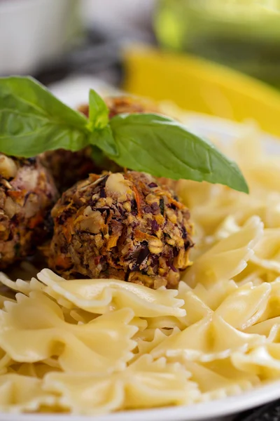 Vegan "köttbullar" med bönor — Stockfoto