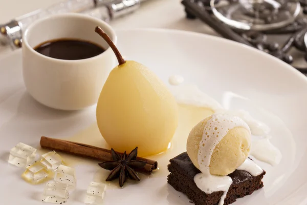 Dessert with poached pears — Stock Photo, Image