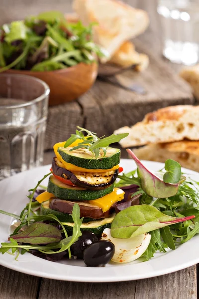 Grilled vegetables stacked on plate — Stock Photo, Image