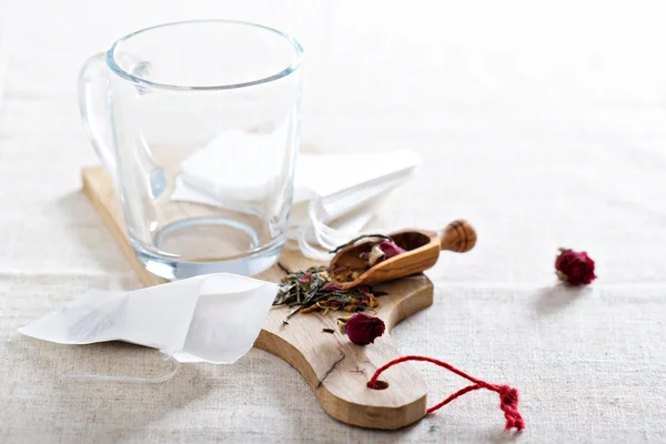 Çay Sallama çaylar ile yapmak — Stok fotoğraf