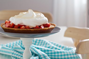 Lemon strawberry meringue pie clipart