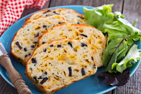 Savory cheese loaf with olives — Stock Photo, Image