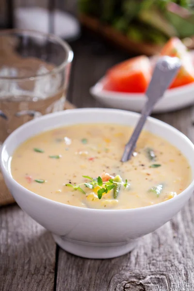 Hortalizas y sopa de maíz — Foto de Stock