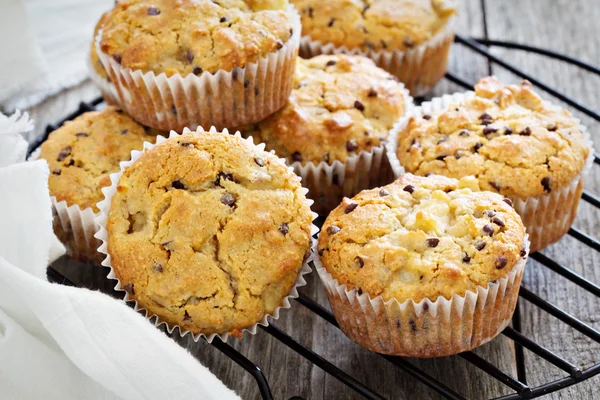 Amêndoa sem glúten e muffins de aveia — Fotografia de Stock