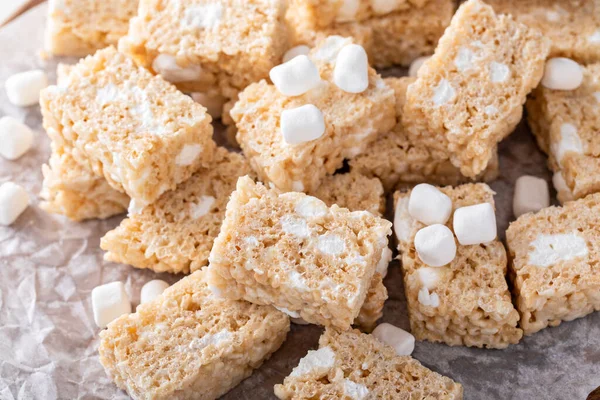 Rice krispie treats bites with marshmallow, snack for kids — Stock Photo, Image