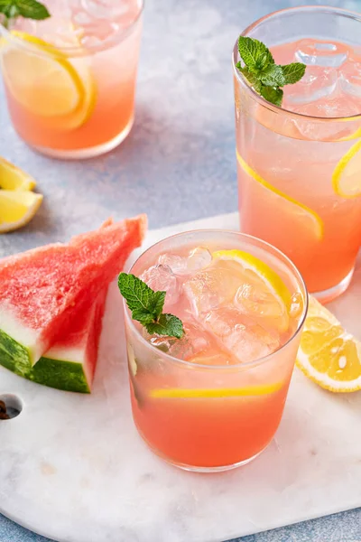 Watermelon Lemonade Cocktail Refreshing Iced Summer Drink — Foto Stock