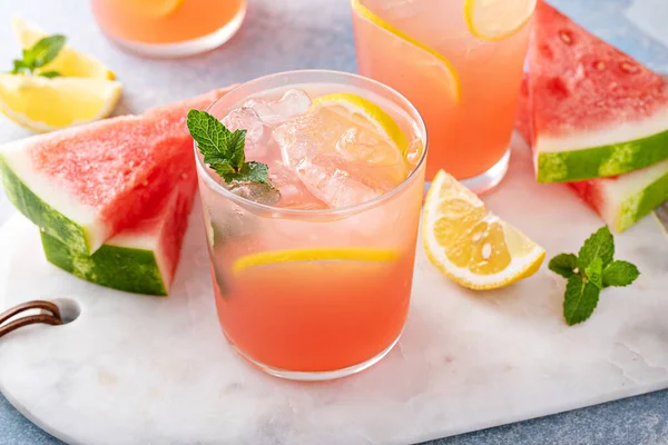 Wassermelonen Limonade Oder Cocktail Erfrischendes Eisgekühltes Sommergetränk — Stockfoto