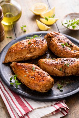 Roasted or seared chicken breast with herbs and spices