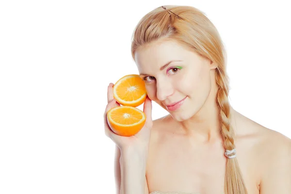 Jeune femme aux oranges — Photo