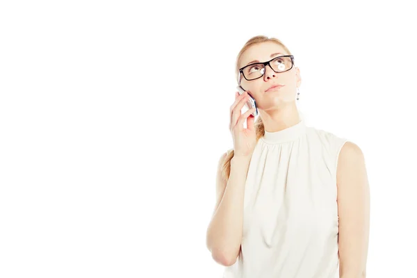 Mulher de negócios bonita falando ao telefone — Fotografia de Stock