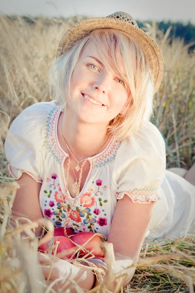 Image of young woman on wheat field — Stock Photo, Image