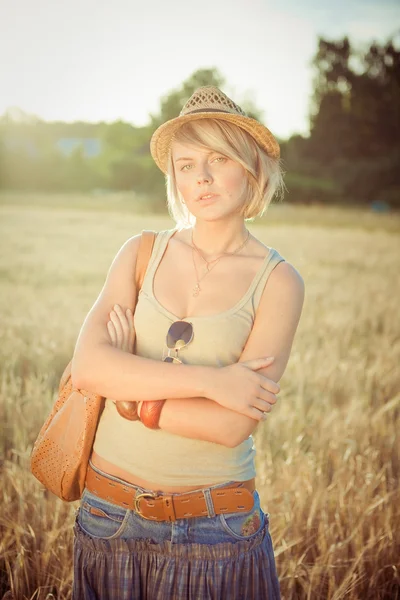 Image of young woman on wheat field — Stock Photo, Image