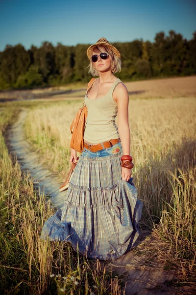 Image of young woman on the road — Stock Photo, Image