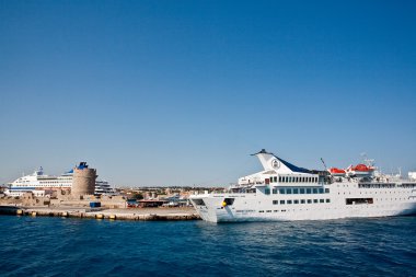 rhodes town'ın panoramik manzarasını
