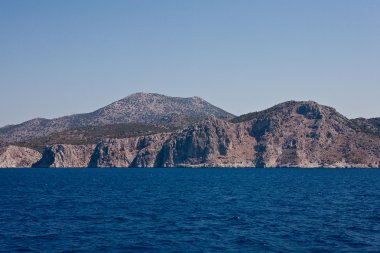 bir ada turkuaz deniz manzarası