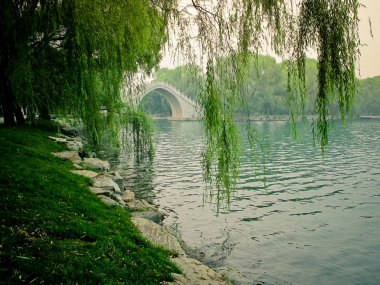 Yaz Sarayı'nda bir kemer Köprüsü.