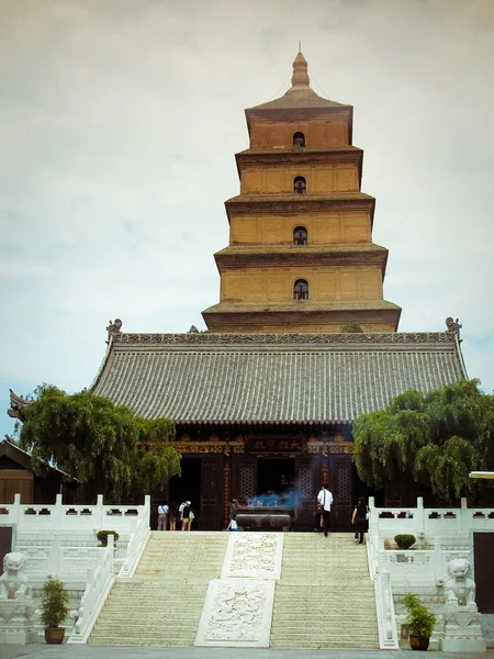 Giant Wild Goose Pagoda - буддийская пагода в Сиань, Китай . — стоковое фото