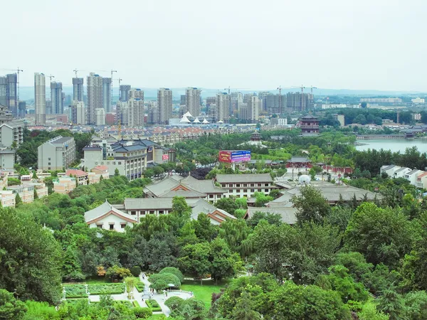 Parque perto de Giant Wild Goose Pagoda Xian, China . — Fotografia de Stock