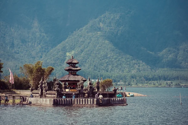 Ulun Danu templo Lago Beratan — Fotografia de Stock