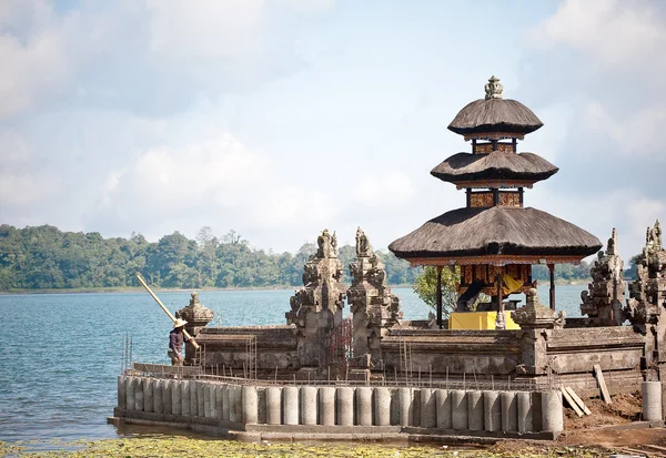 ULUN danu Tapınağı beratan Gölü — Stok fotoğraf