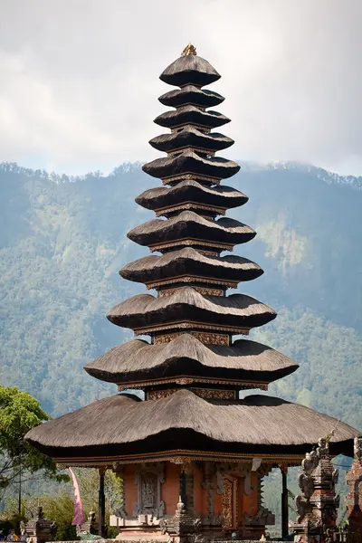 Ulun Danu temple Beratan lac — Photo