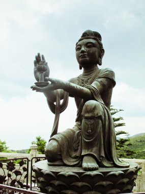 Buda po lin-manastır içinde