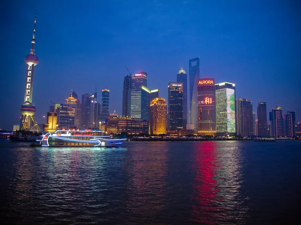 Skyline shanghai la nuit — Photo