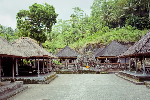 古龙卡维寺在巴厘岛 — 图库照片