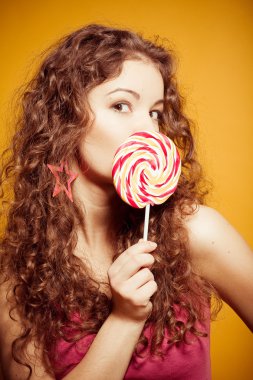 genç kızla mutlu: lollipop