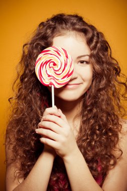 genç kızla mutlu: lollipop
