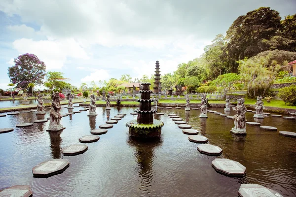 Tirtagangga water palace på ön bali, Indonesien — Stockfoto