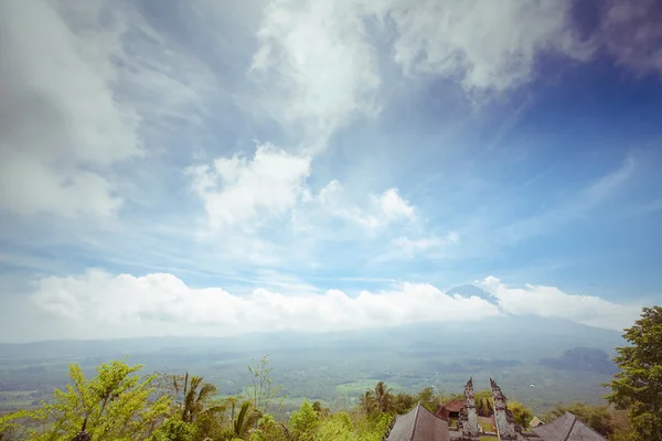 アグン火山、バリ、インドネシア — ストック写真