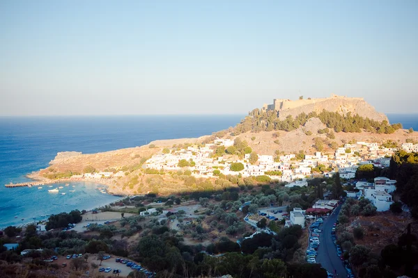 Vista de la ciudad de Lindos, isla de Rodas, Grecia — Foto de Stock