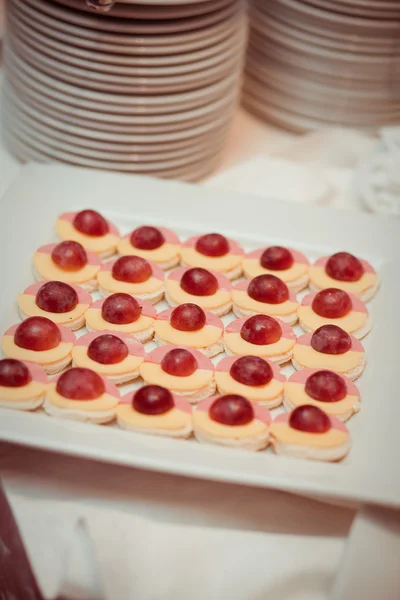 Deliciosa tarta con uvas — Foto de Stock