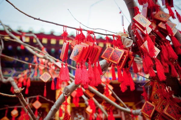 Přání karty v buddhistickém chrámu v Pekingu — Stock fotografie