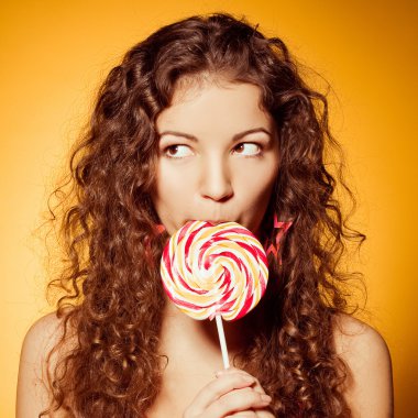 genç kızla mutlu: lollipop