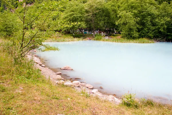 Jedinečné zakalené jezero — Stock fotografie