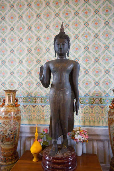 Estátua de Buda de Ouro em Wat Traimit em Bancoc — Fotografia de Stock