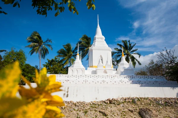 Świątynia w koh phangan — Zdjęcie stockowe