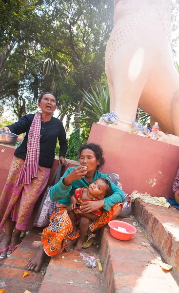 Phnom penh, Kambodža - 31 ledna 2014 špinavé bezdomovce — Stock fotografie