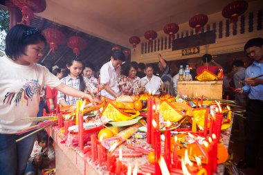 Phnom penh, Kamboçya - 31 Ocak 2014 insanlar kutlamak Çin