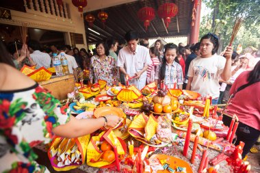 Phnom penh, Kamboçya - 31 Ocak 2014 insanlar kutlamak Çin
