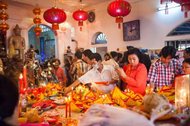 Phnom penh, Kamboçya - 31 Ocak 2014 insanlar kutlamak Çin