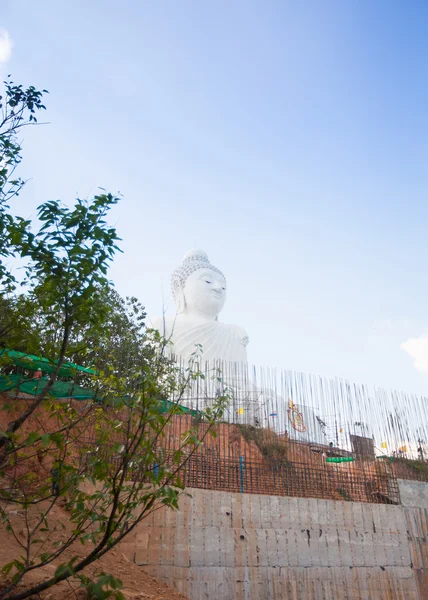 A estátua de mármore de Big Buddha em Phuket — Fotografia de Stock